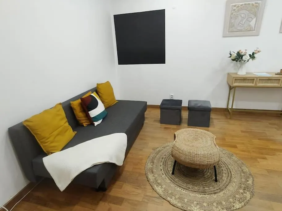 Sweet Little Orange Apartment Lisbon 0*,